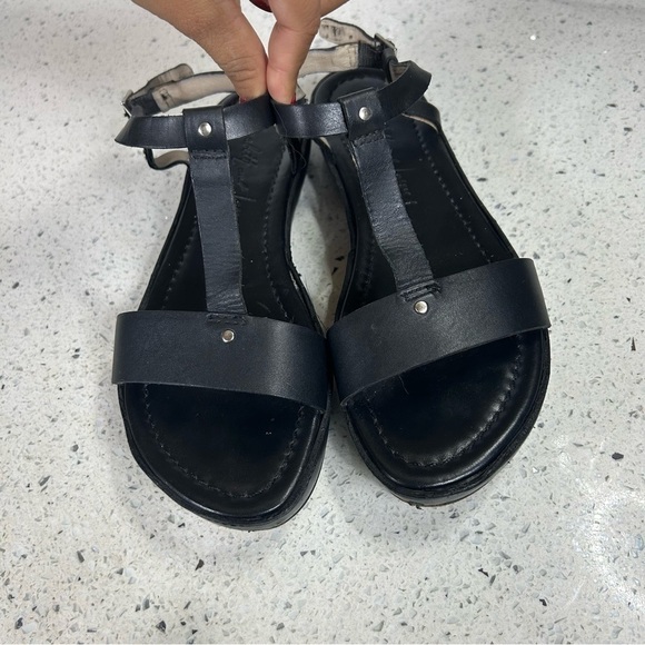 Elizabeth And James Cree Ankle Strap Black Leather Platform Sandals​​ - Picture 2 of 9